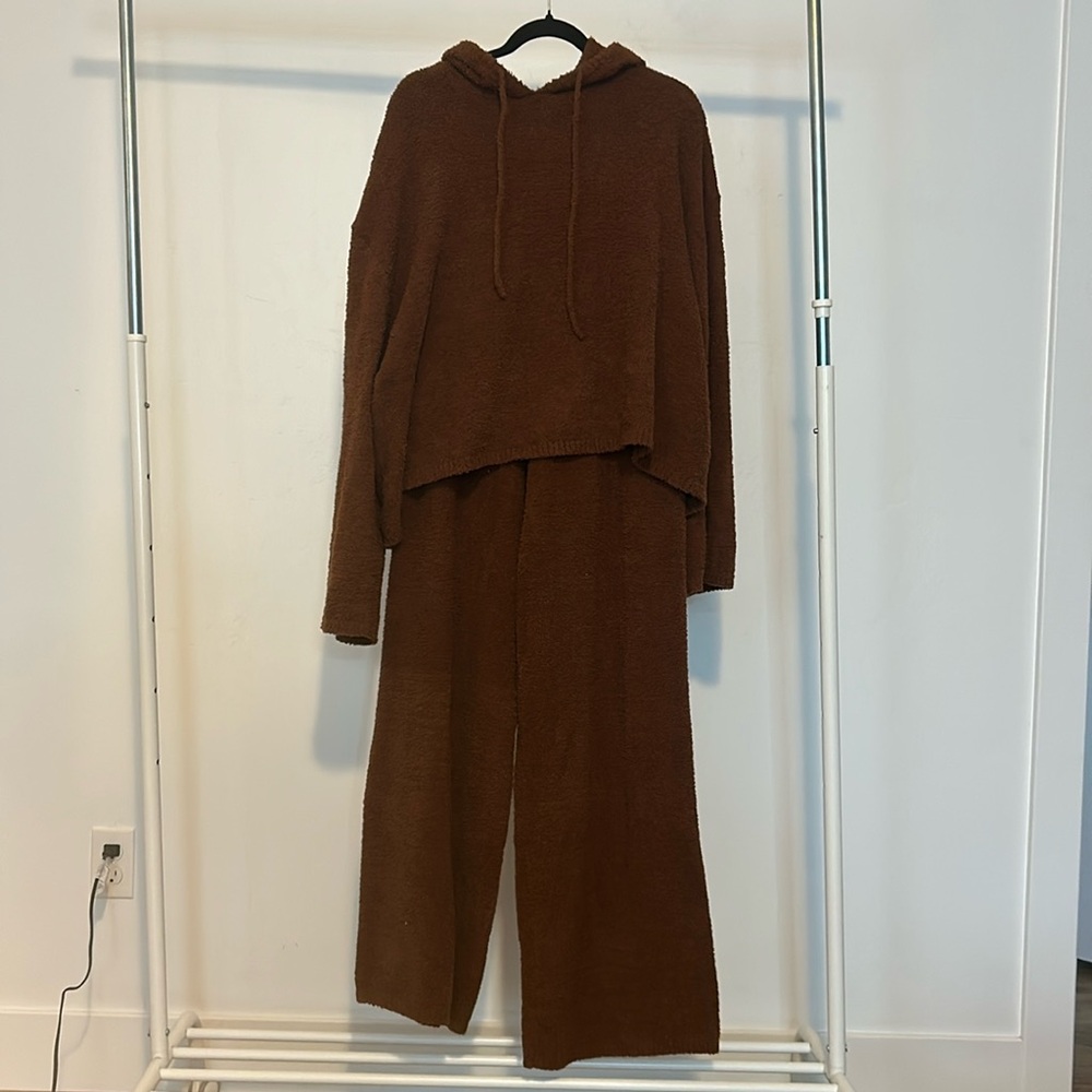 Rachel Parcell brown teddy sweat set. Size L